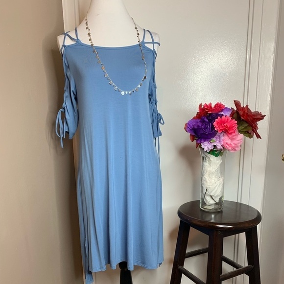 Dresses & Skirts - Cotton Shift Dress size Small